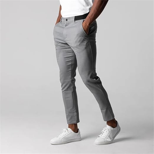 Pantalones chinos de moda